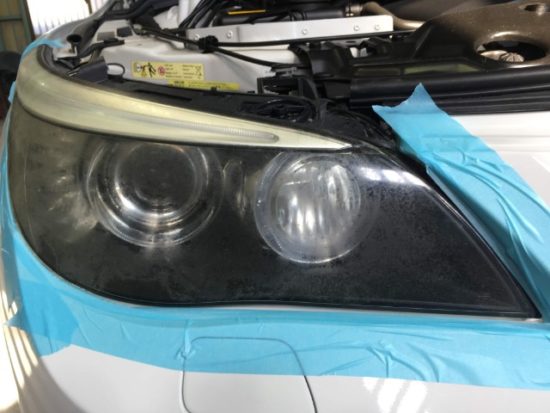 ＢＭＷのヘッドライト黄ばみリペア後の状態