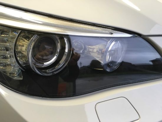 ＢＭＷのヘッドライト黄ばみのリペア後の状態