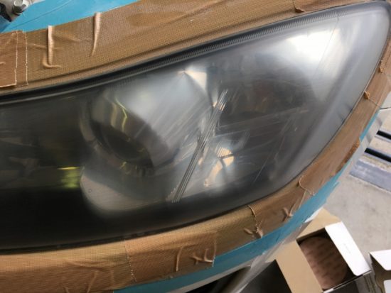 マツダＲＸ－８のヘッドライト黄ばみクラックの状態