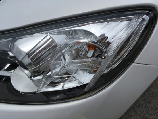 マツダＲＸ－８のヘッドライト黄ばみクラック除去後の状態
