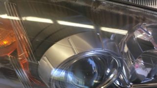 ホンダS2000のヘッドライト黄ばみ除去とクリア塗装施工 (3)