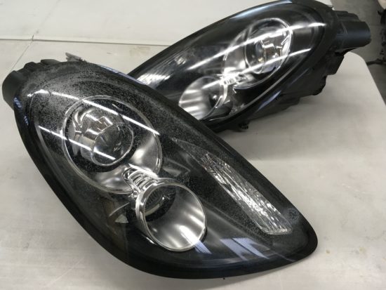 ポルシェ９８１のヘッドライトひび割れクラック除去施工 (6)