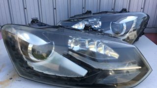 VWポロのヘッドライト黄ばみクラックリペアプロテクションフィルム施工 (9)
